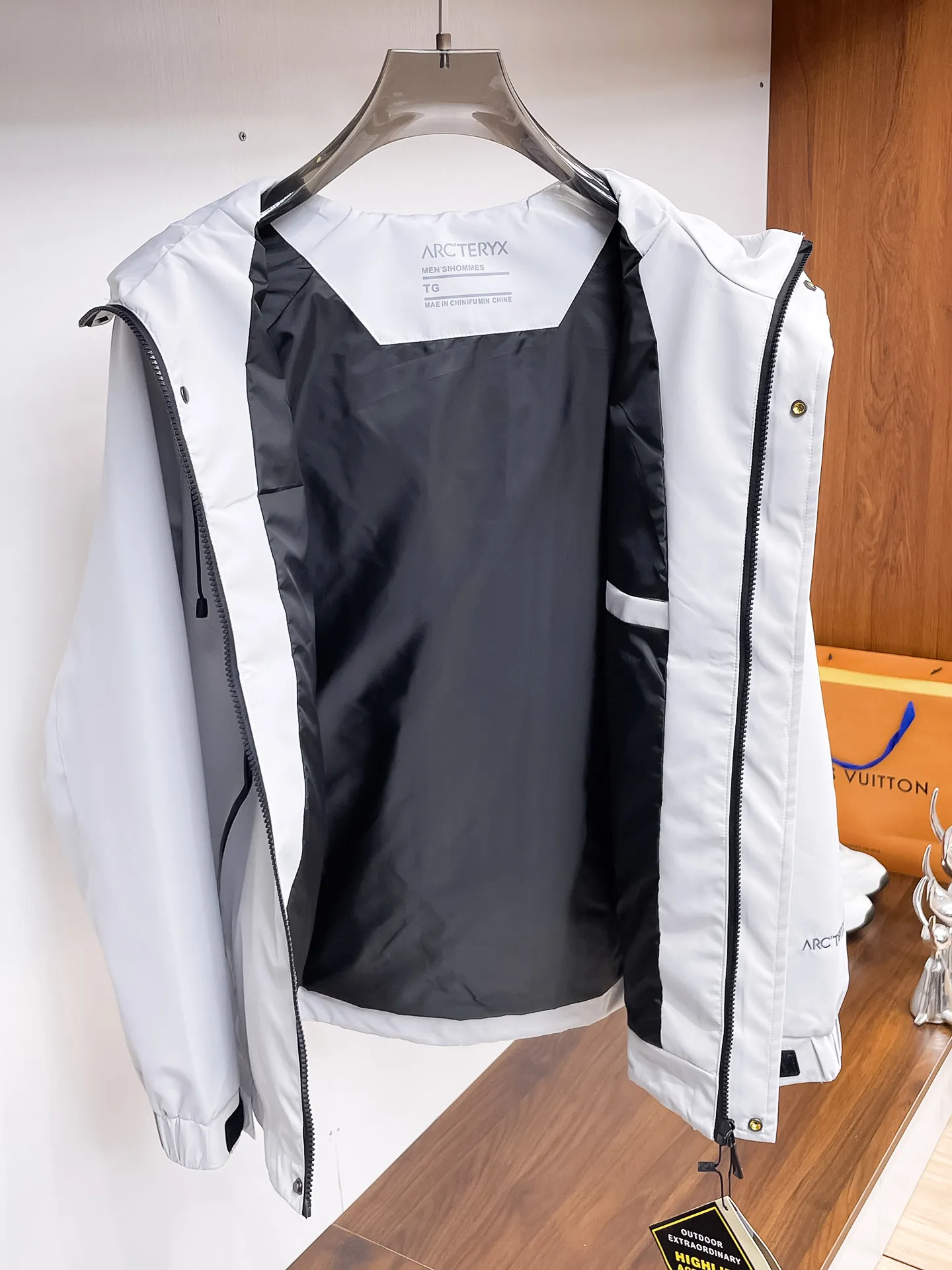 Same Style， ， 2026 New Arrival ， Original Premium Breathable ， ， ， Quality。 ， Sizes：M～3XL，